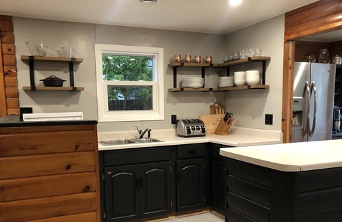 Turkey Point Cabin | The Harold: 50m From the Beach in Turkey Point, ON