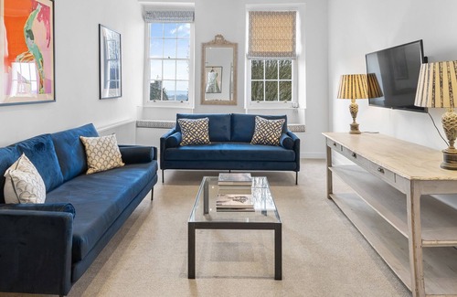 Chipping Norton Apartment | THE HAVEN, family friendly, with a garden in Chipping Norton