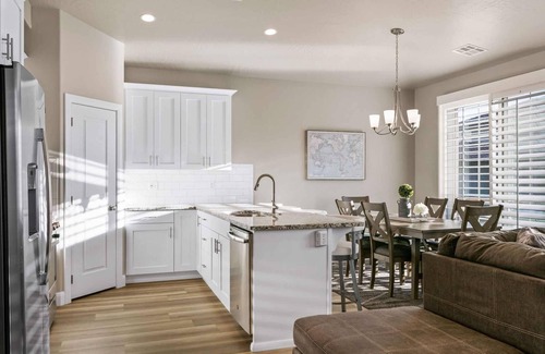 Washington House | The Haven - Great location! Pickleball!