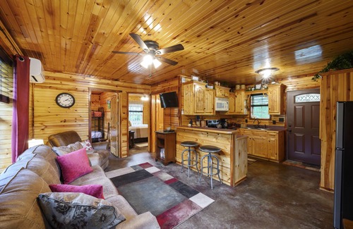 Nashoba Cabin | The Haven - Kiamichi Mountain Riverside Cabin