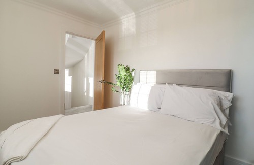 Thistley Green Cottage | THE HAVEN, pet friendly, with a garden in Burwell, Cambridgeshire