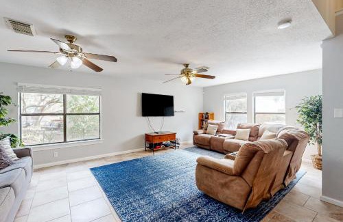 San Antonio House | The Hawk's Nest