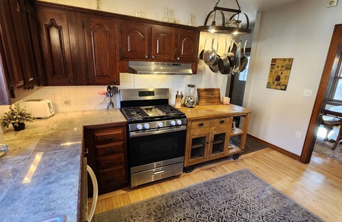 Minneapolis House | The Hawthorne: 4 bedroom Mission-Style Home, Minutes to Downtown