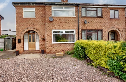 Rowton House | THE HAWTHORNS, pet friendly, character holiday cottage in Christleton