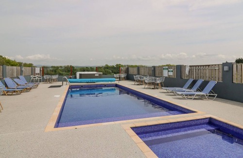 Aberystwyth Cottage | THE HAY SUITE, pet friendly, with pool in Aberystwyth
