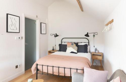 Wellow House | The Hayloft by Black Door Stays