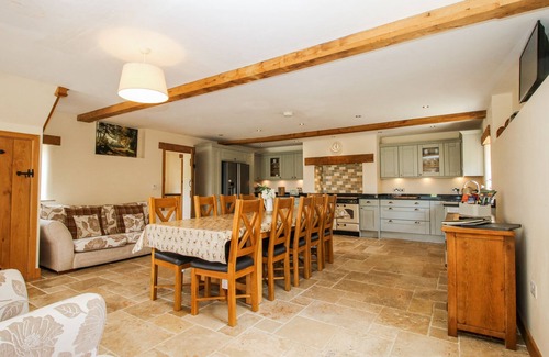 Tirabad Cottage | THE HAYLOFT, family friendly, luxury holiday cottage in Bleddfa