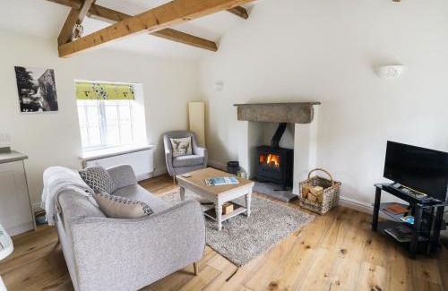 Hawes House | The Hayloft