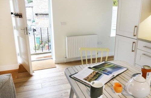 Hawes House | The Hayloft