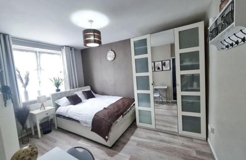 Whitechapel Apartment | The Headlam Apartment