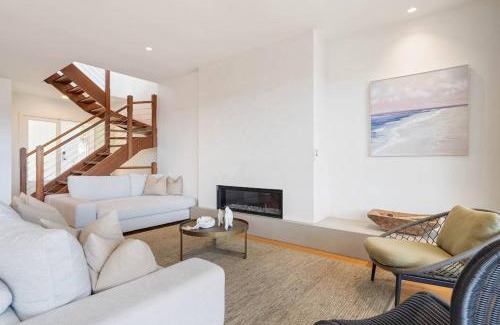 Queenscliff House | The Headland-premier Queenscliff Beachview Abode