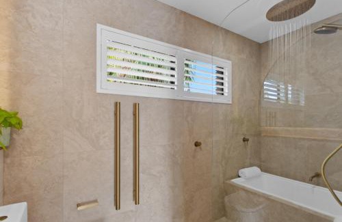 Byron Bay Hotel | The Health Lodge