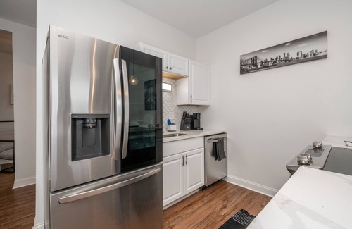Covington Condo | The Heart of Madison 3 | Perfect Urban Getaway
