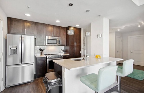 Lenox Apartment | The Heart of the city