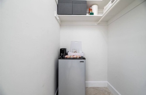 Wilton Manors Apartment | The Heart of Wilton #5