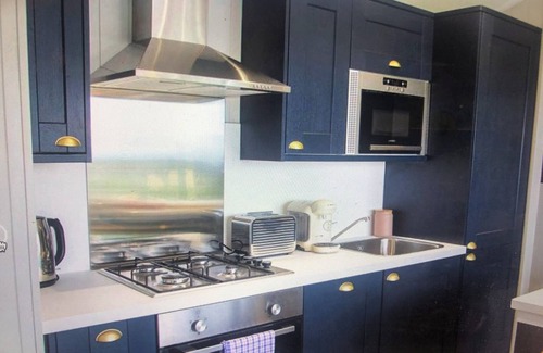 Leven Ski Chalet | The Heather Lodge. Cosy lodge with log burner and hot tub. Pet Friendly!