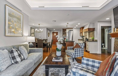 Canmore Apartment | The Hemera by Samsara Top Luxury|BIG Balcony|1200SQF|2BEDROOM&2BATHROOM