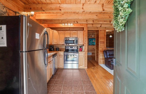 Carbon Hill Cabin | The Hemlock Cabin | Hocking Hills