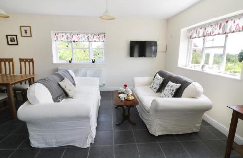 Bromyard House | The Hen House