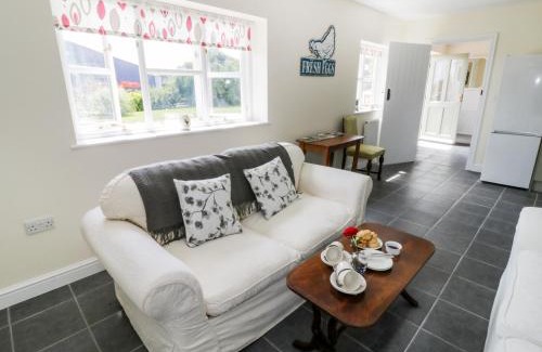 Bromyard House | The Hen House