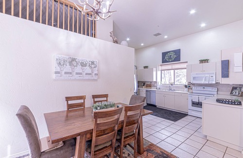 Christopher Creek Cabin | The Hen House Monthly Rental