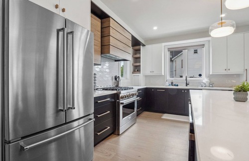 Port Dalhousie House | The Henley Luxe | Waterfront | Home Gym | Wineries