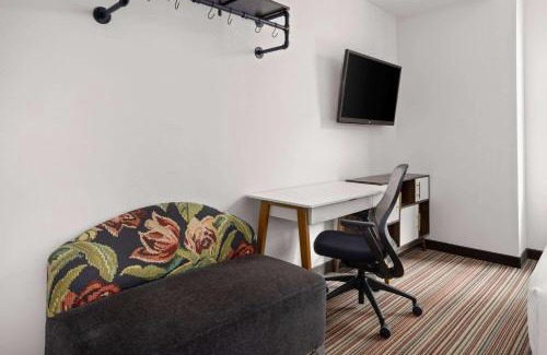 Midtown Hotel | The Herald by LuxUrban