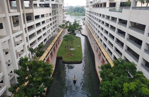 Seri Kembangan Condo | The Heritage Lake View + Wifi Condo