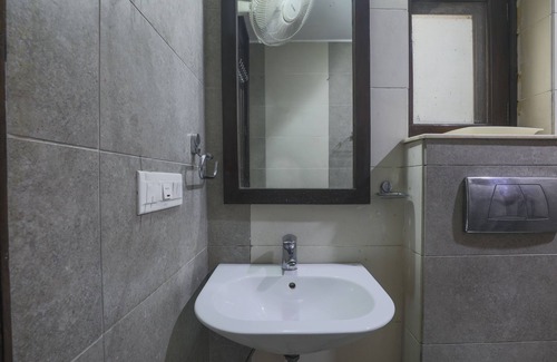 East of Kailash Hotel | The Hermitage by Cosy Hotels