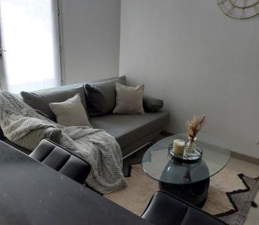 Savigny-sur-Orge Apartment | The Heynyss'Grace