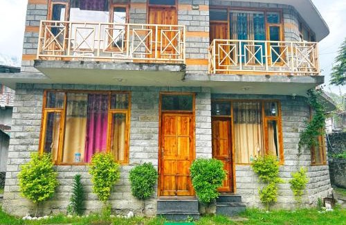Manali Bed & Breakfast | The Hidden cottage