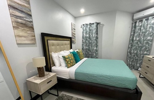 Barbican Apartment | The Hidden Gem - Centrally located apartment close to the Bob Marley Museum