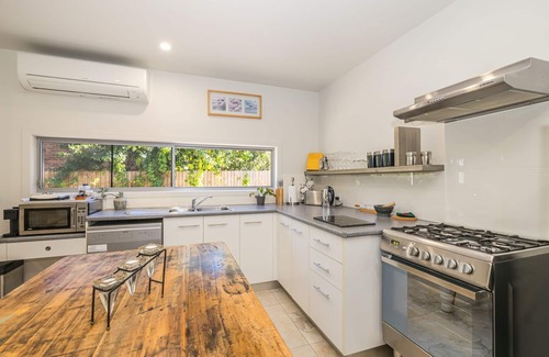 Bongaree House | The Hide - pet friendly with private pool.