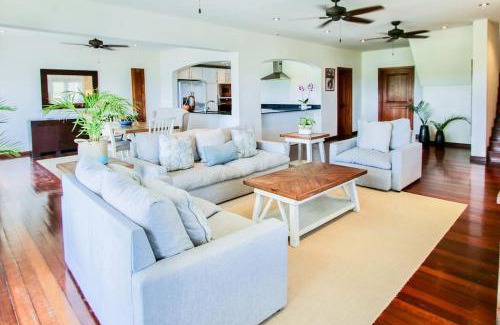 Freetown Apartment | The Hideaway 3 Bedroom suite Pool/Sea View