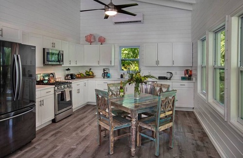 Estate Hull Cottage | The Hideaway Hull Bay Cottage 7