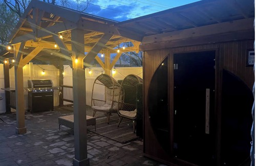 Troy Apartment | "The Hideaway" Modern Apartment w/Sauna, Grill and Patio