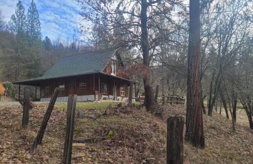 Weaverville House | The Hideaway on Little Browns Creek