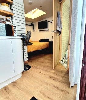 Pembroke Apartment | The Hideaway, Pembroke, Pembrokeshire