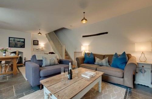 Polruan House | The Hideaway Polruan