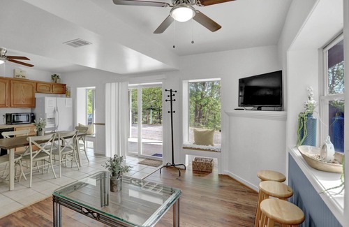 Hesston Ski Chalet | The Hideaway -Raystown Lake Vacation Rentals, Aunt Susie's