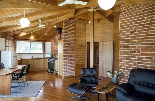 North Bruny House | The Hideout Cabin bush retreat