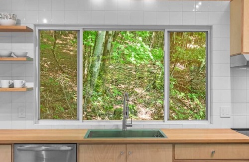 Delancey Apartment | The Hideout in Hamden