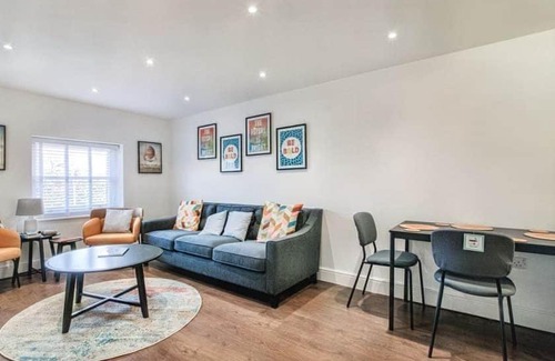 Margate Apartment | The 'HIGH' Life Margate (with SeaViews)