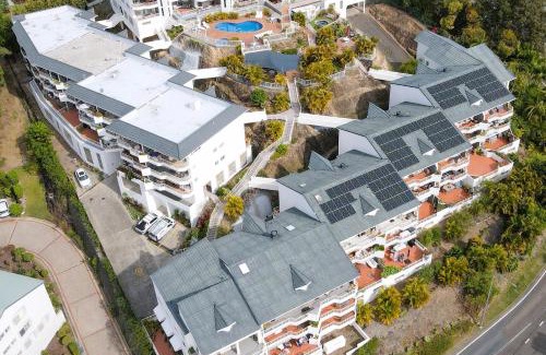 Currumbin Apartment | The Hill Apartments Currumbin Beach