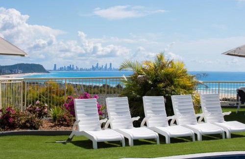 Currumbin Apartment | The Hill Apartments Currumbin Beach