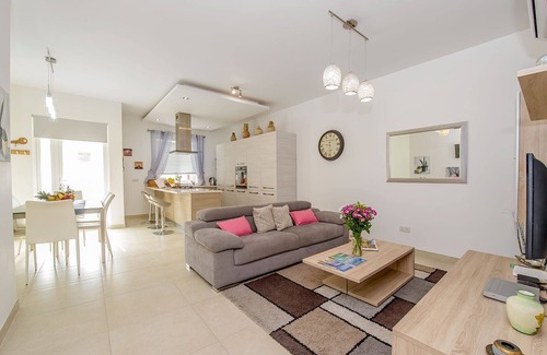Marsalforn Apartment | The Hillock North A1