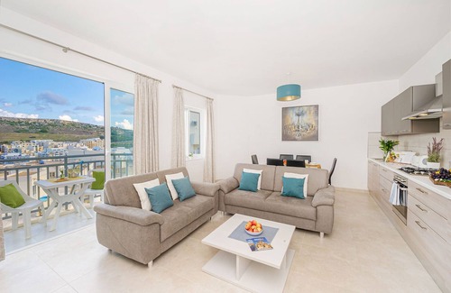 Marsalforn Apartment | The Hillock Penthouse South D7