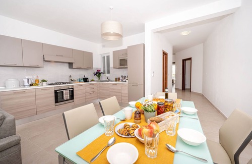 Marsalforn Apartment | The Hillock South A11