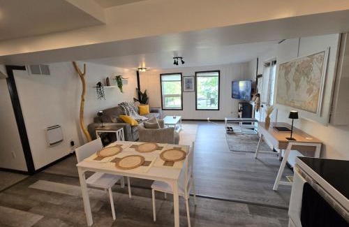 Whitehorse Apartment | The Hilltop
