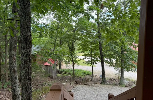 Mountain View Cabin | The Hilltop Cabins - Hunter's